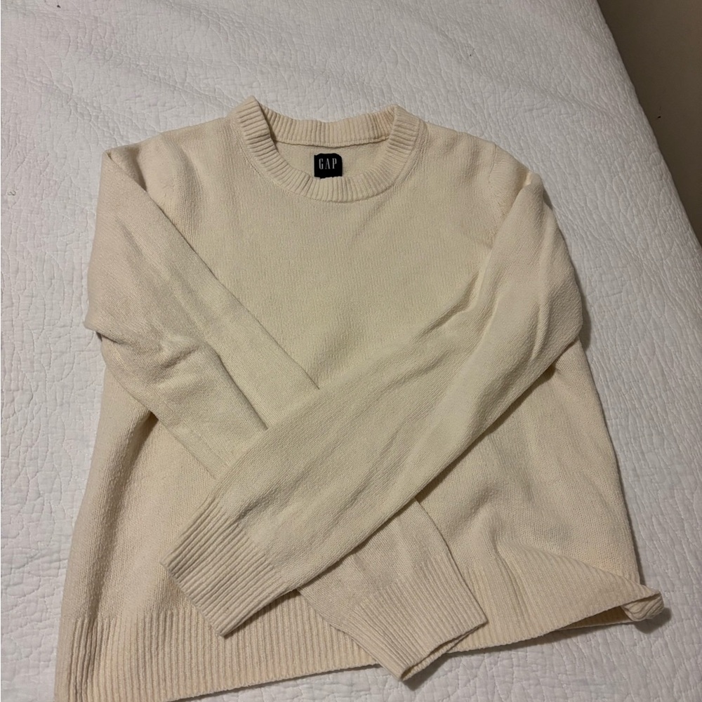 GAP Women's Cream Crewneck Sweater